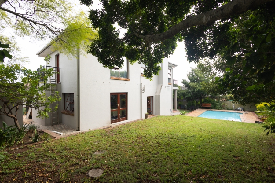 To Let 5 Bedroom Property for Rent in Vierlanden Western Cape